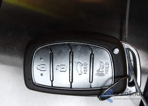 2021 Hyundai Ioniq Hybrid Blue z USA, uszkodzony, nr VIN KMHC65LC0MU258690